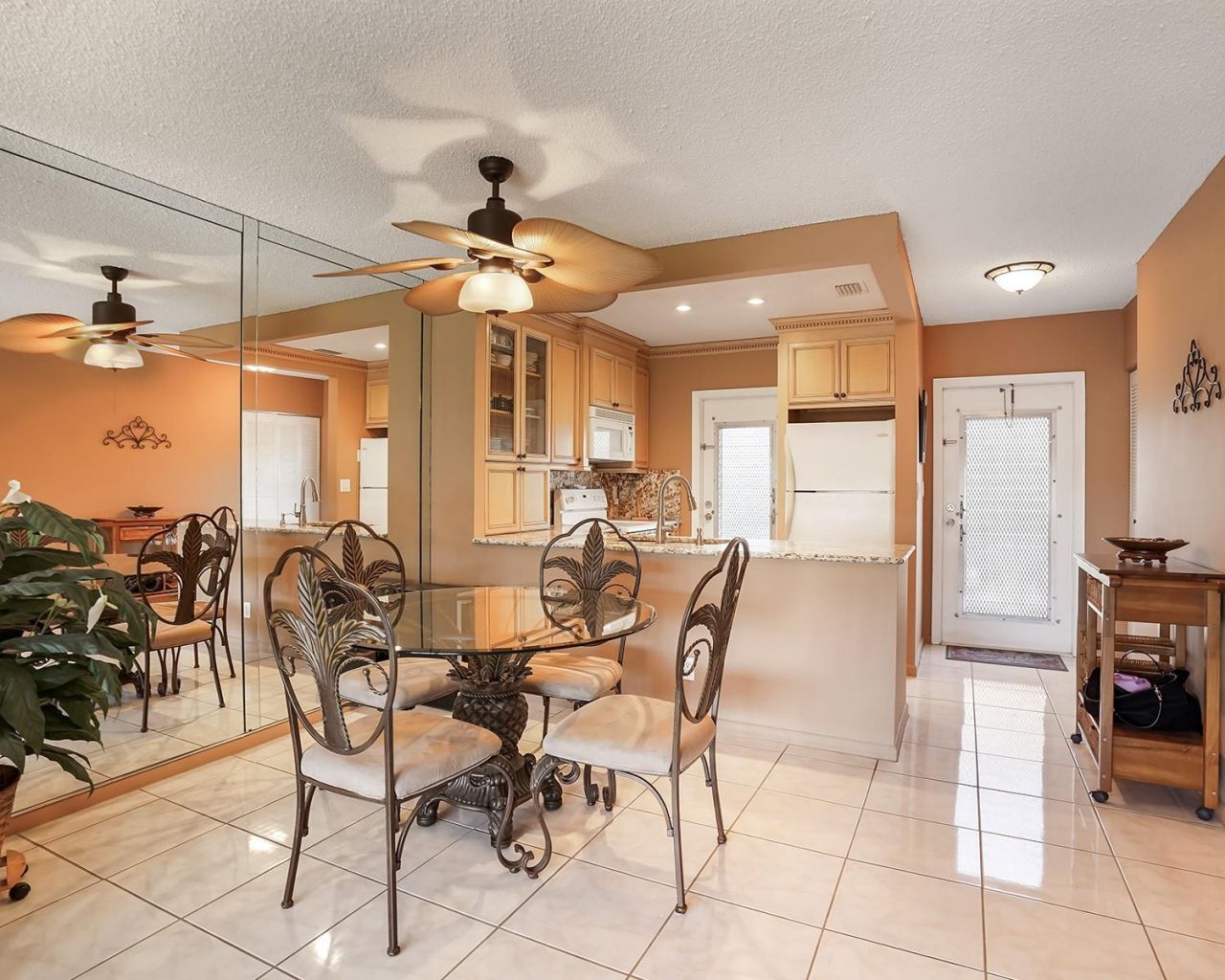 3501 NW 47th Avenue, Unit 503, Lauderdale Lakes, FL 33319 Photo