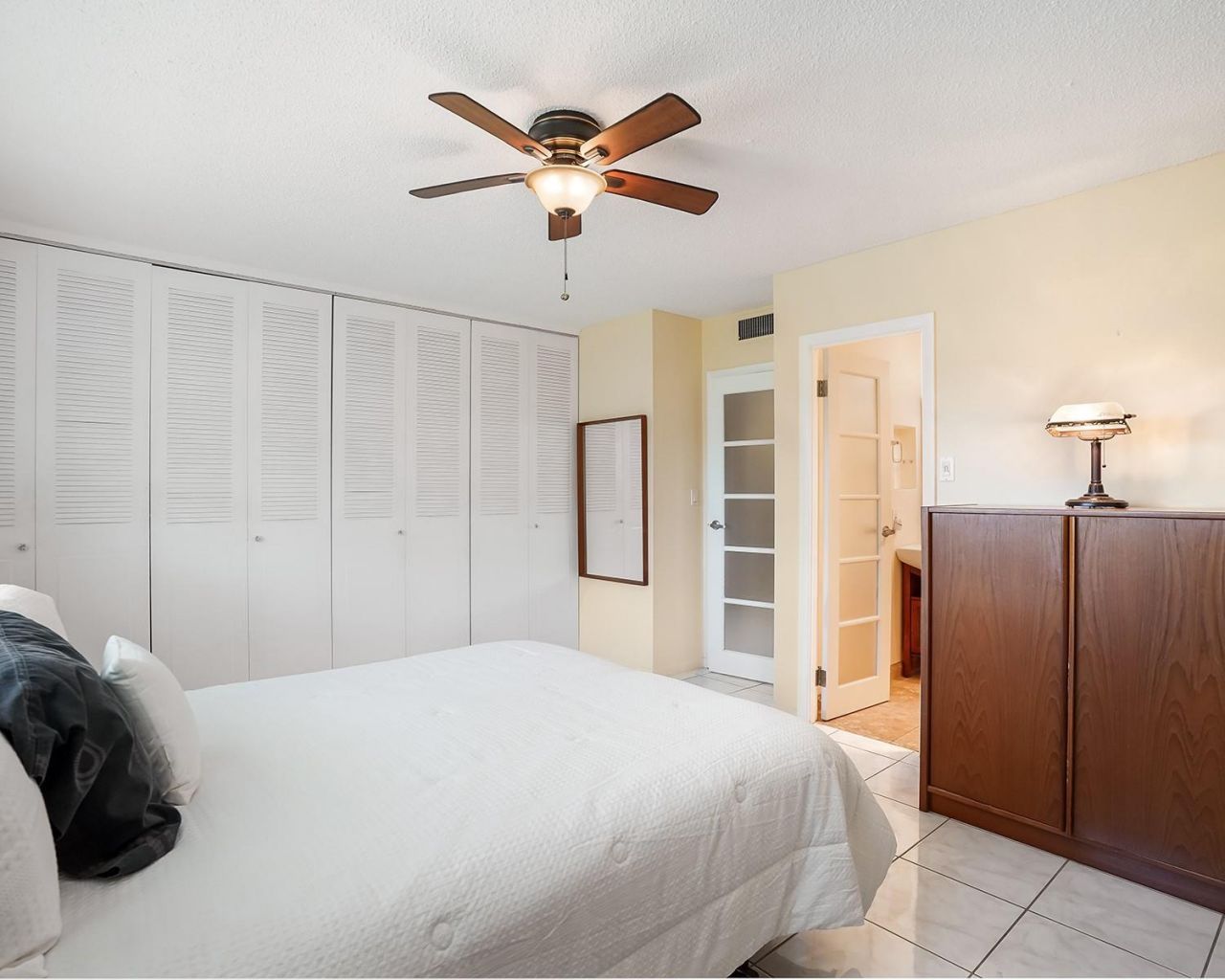 3501 NW 47th Avenue, Unit 503, Lauderdale Lakes, FL 33319 Photo