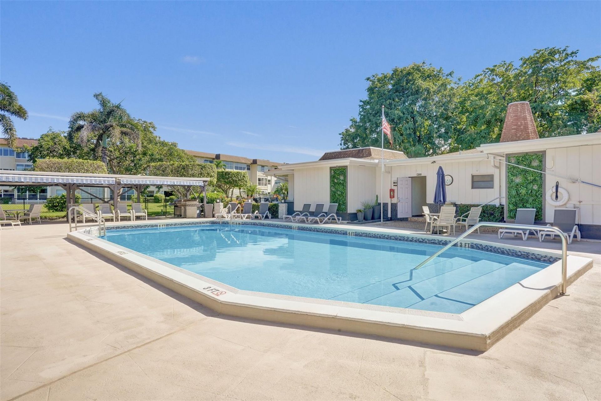 3501 NW 47th Avenue, Unit 503, Lauderdale Lakes, FL 33319 Photo