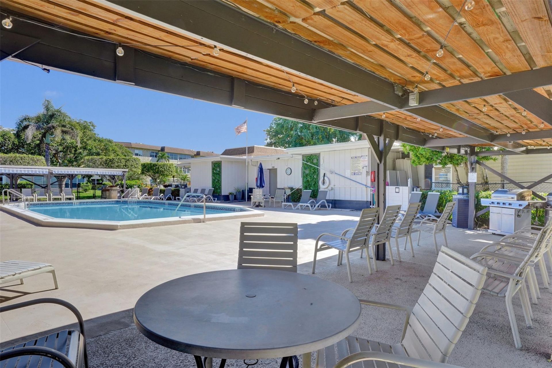 3501 NW 47th Avenue, Unit 503, Lauderdale Lakes, FL 33319 Photo