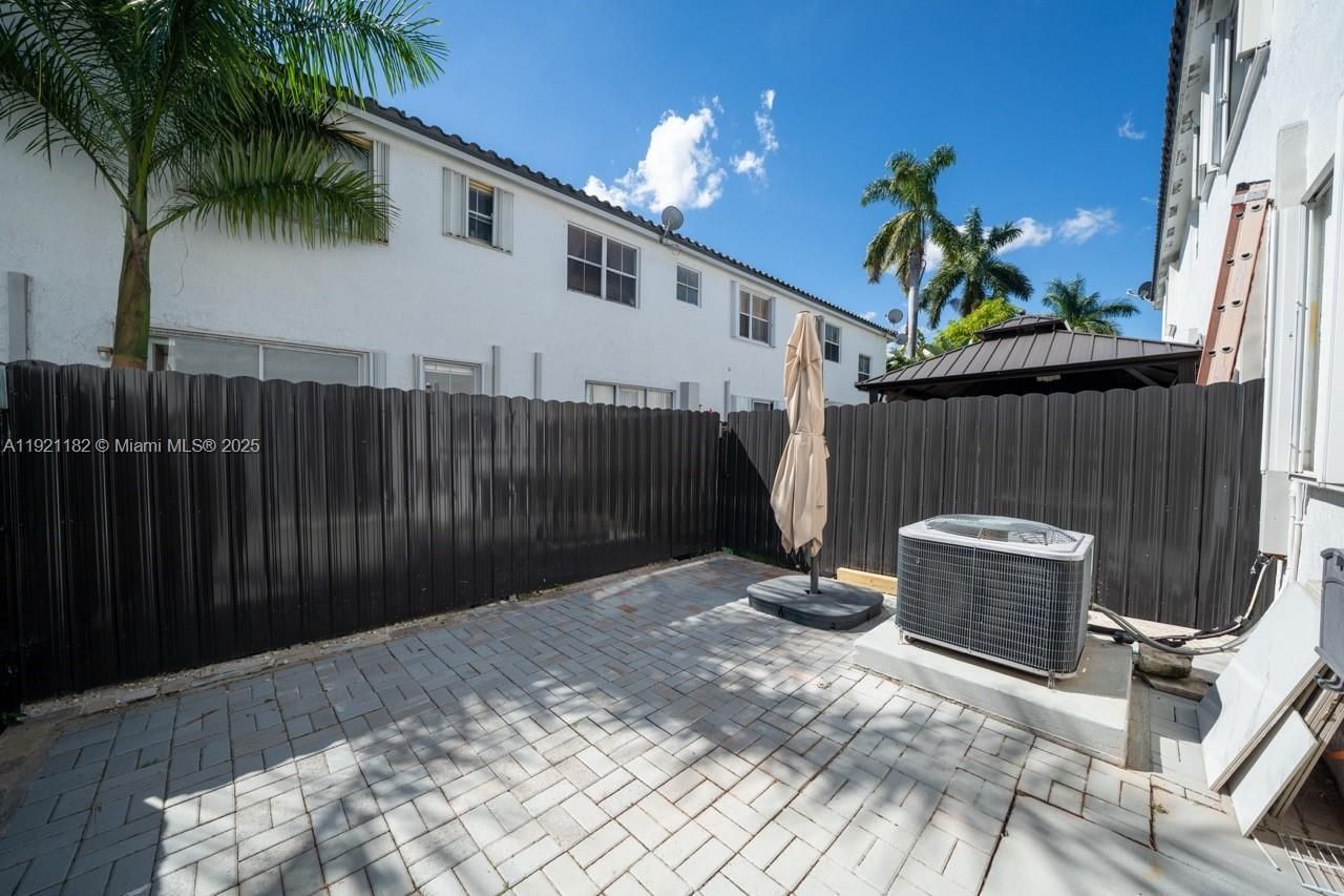 5630 NW 107th Ave, Unit 1611, Doral, FL 33178 Photo