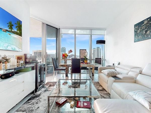 851 NE 1st Ave, Unit 1508, Miami, FL 33132