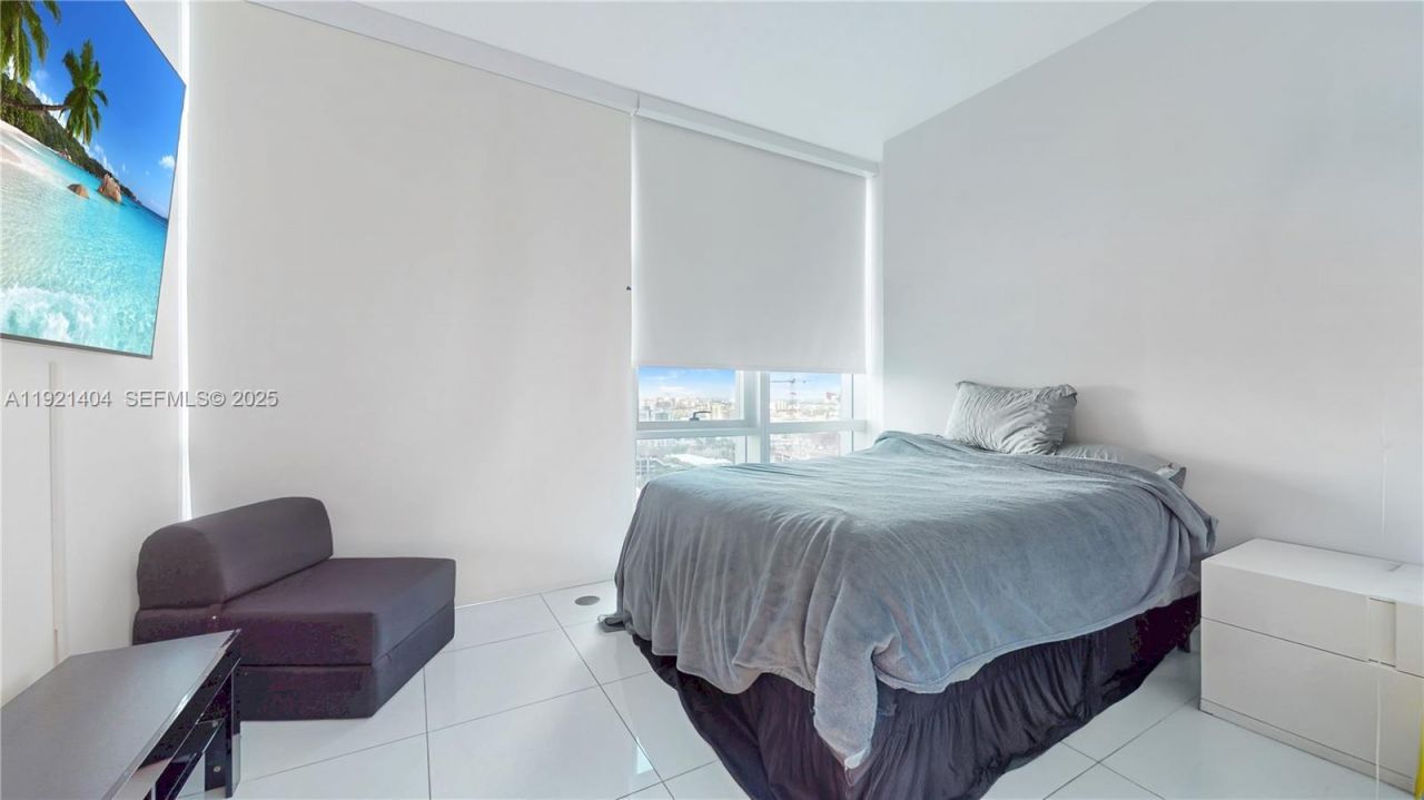 851 NE 1st Ave, Unit 1508, Miami, FL 33132 Photo