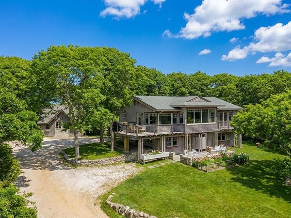4 Noman's Watch Road, Aquinnah, MA 02535