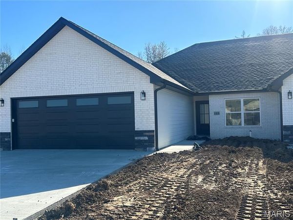 125 Beechwood Lane, Cape Girardeau, MO 63701