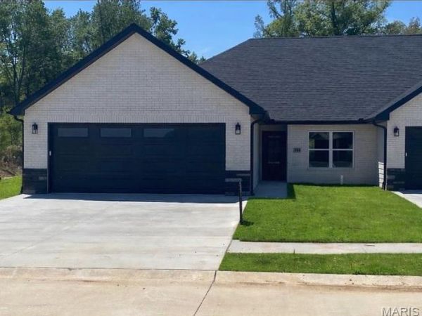 125 Beechwood Lane, Cape Girardeau, MO 63701
