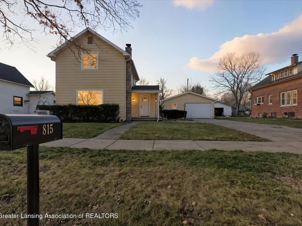 815 5th Avenue, Lake Odessa, MI 48849