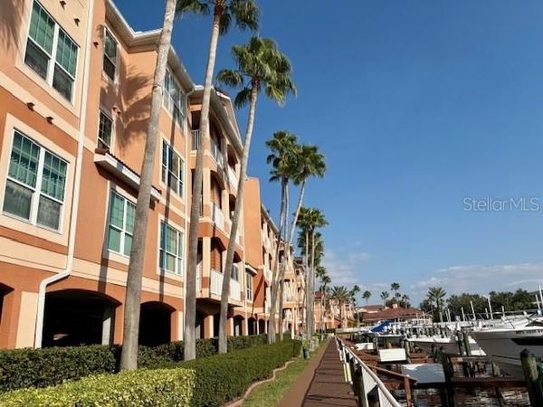 5000 CULBREATH KEY WAY, Unit 9-305, TAMPA, FL 33611