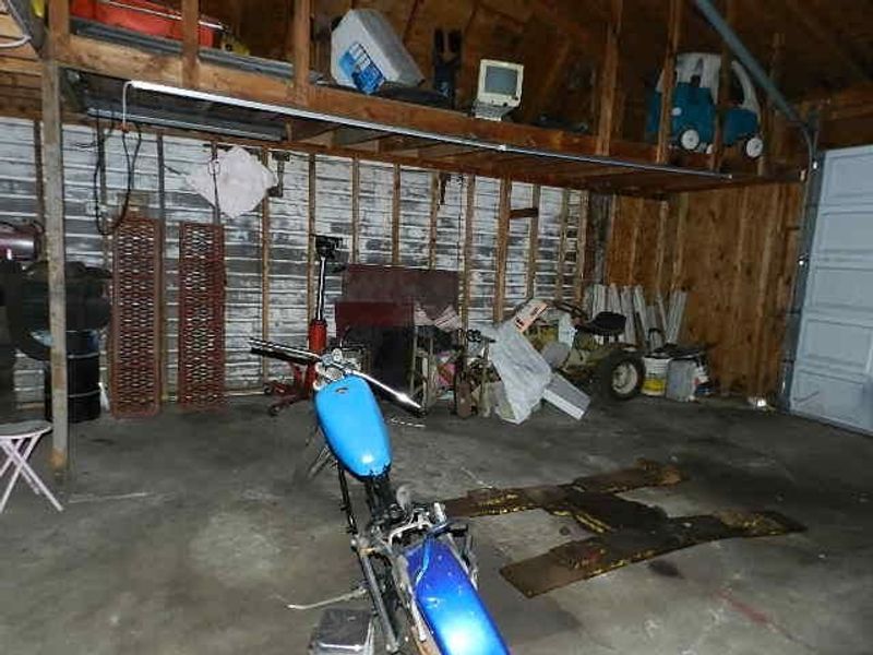 215 W Carey Street, New Bloomington, OH 43341 Photo 18