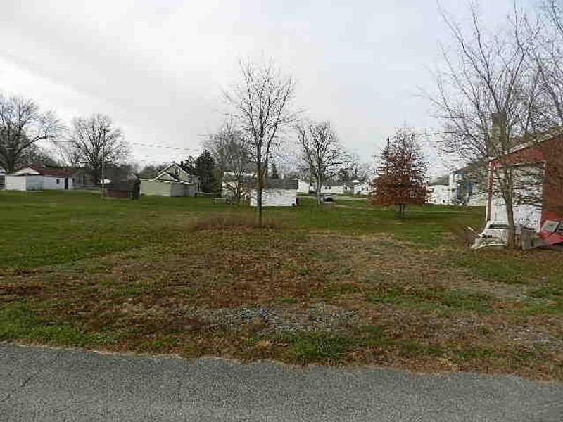 215 W Carey Street, New Bloomington, OH 43341 Photo 5