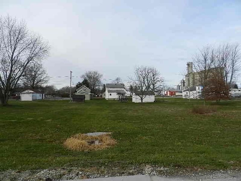 215 W Carey Street, New Bloomington, OH 43341 Photo 6