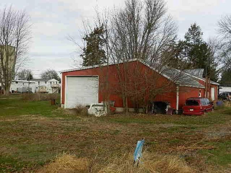 215 W Carey Street, New Bloomington, OH 43341 Photo 7