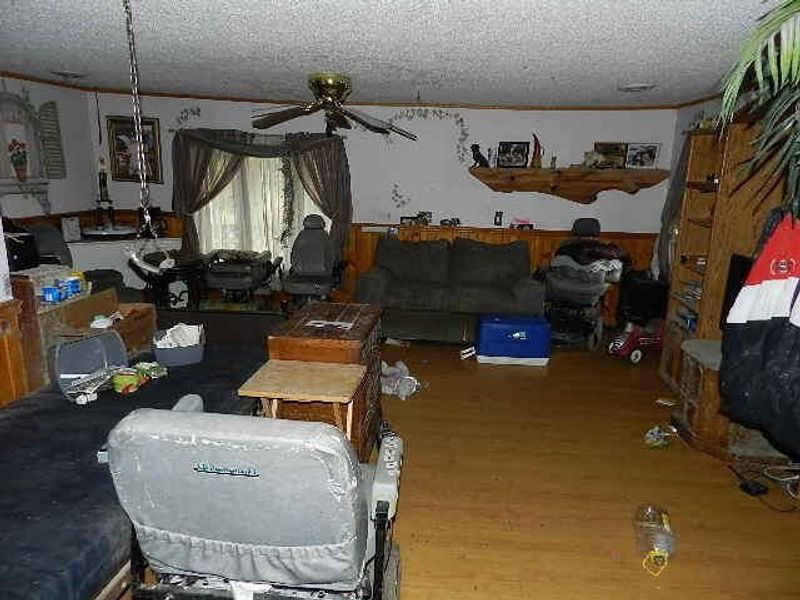 215 W Carey Street, New Bloomington, OH 43341 Photo 9