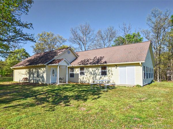 22021 E 780 Road, Tahlequah, OK 74464