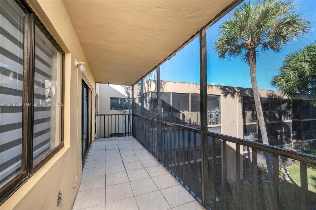 8415 SW 107th Ave, Unit 338W, Miami, FL 33173 Photo