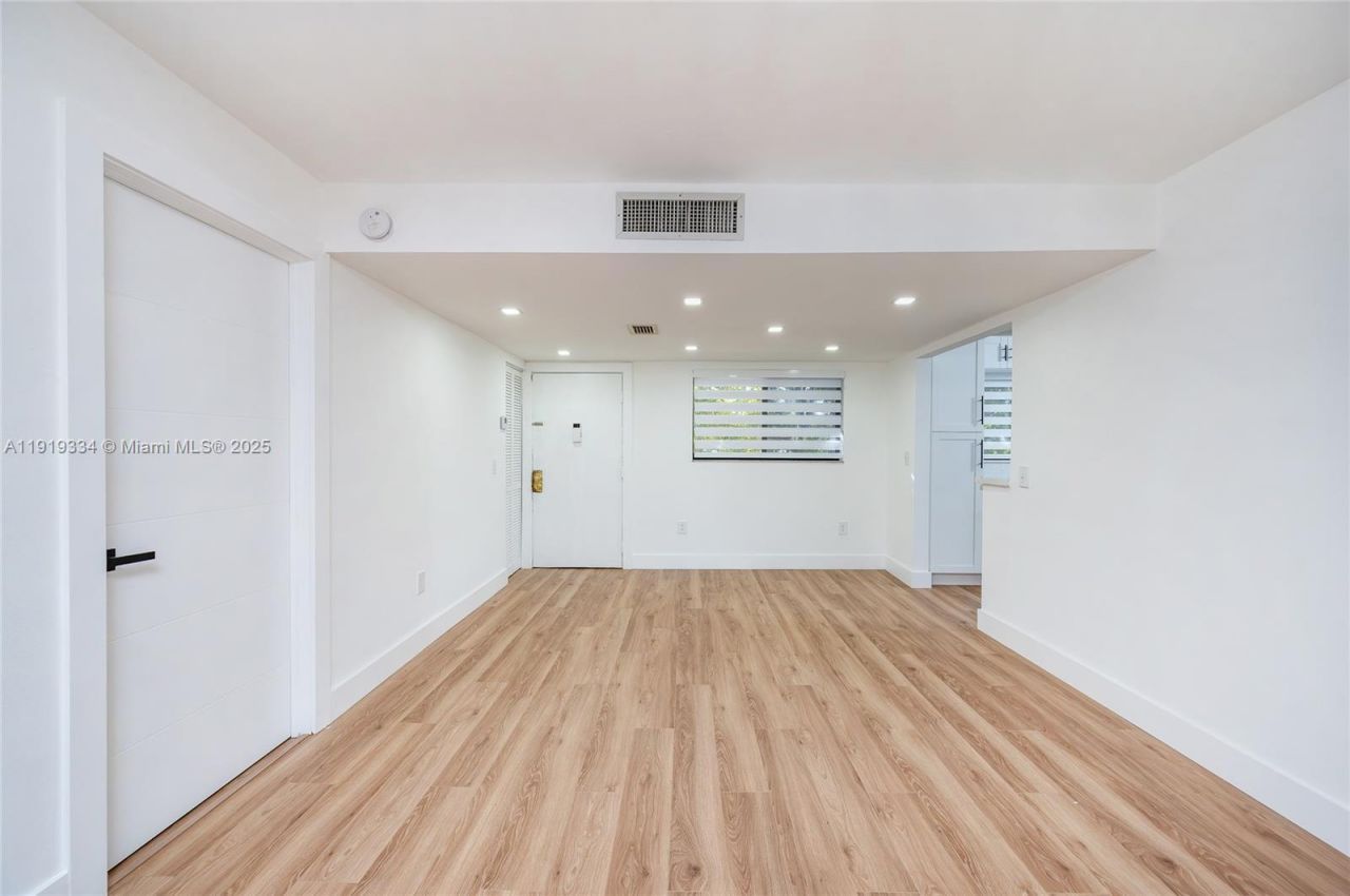 8415 SW 107th Ave, Unit 338W, Miami, FL 33173 Photo