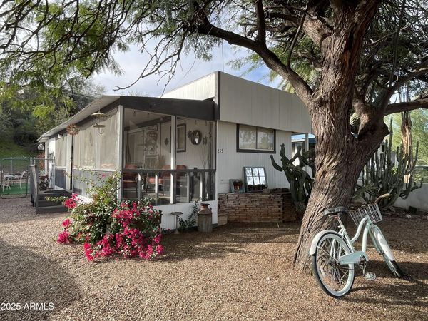 235 W MORRIS Drive, Queen Valley, AZ 85118