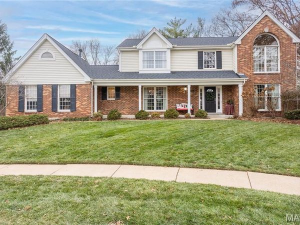 1602 Mauvering Court, Manchester, MO 63021