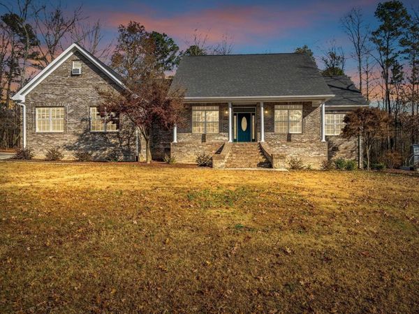 165 Creekside Lane SE, Arab, AL 35016