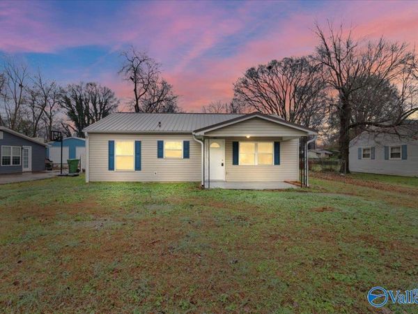 1713 Oakwood Avenue NE, Huntsville, AL 35811