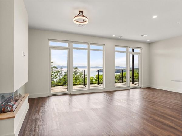 125 Cambrian Way, Unit 607, Burlington, VT 05401