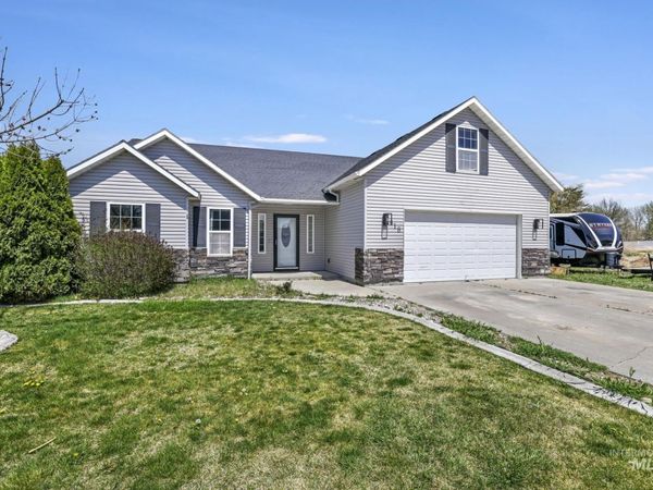 818 Pine, Filer, ID 83328