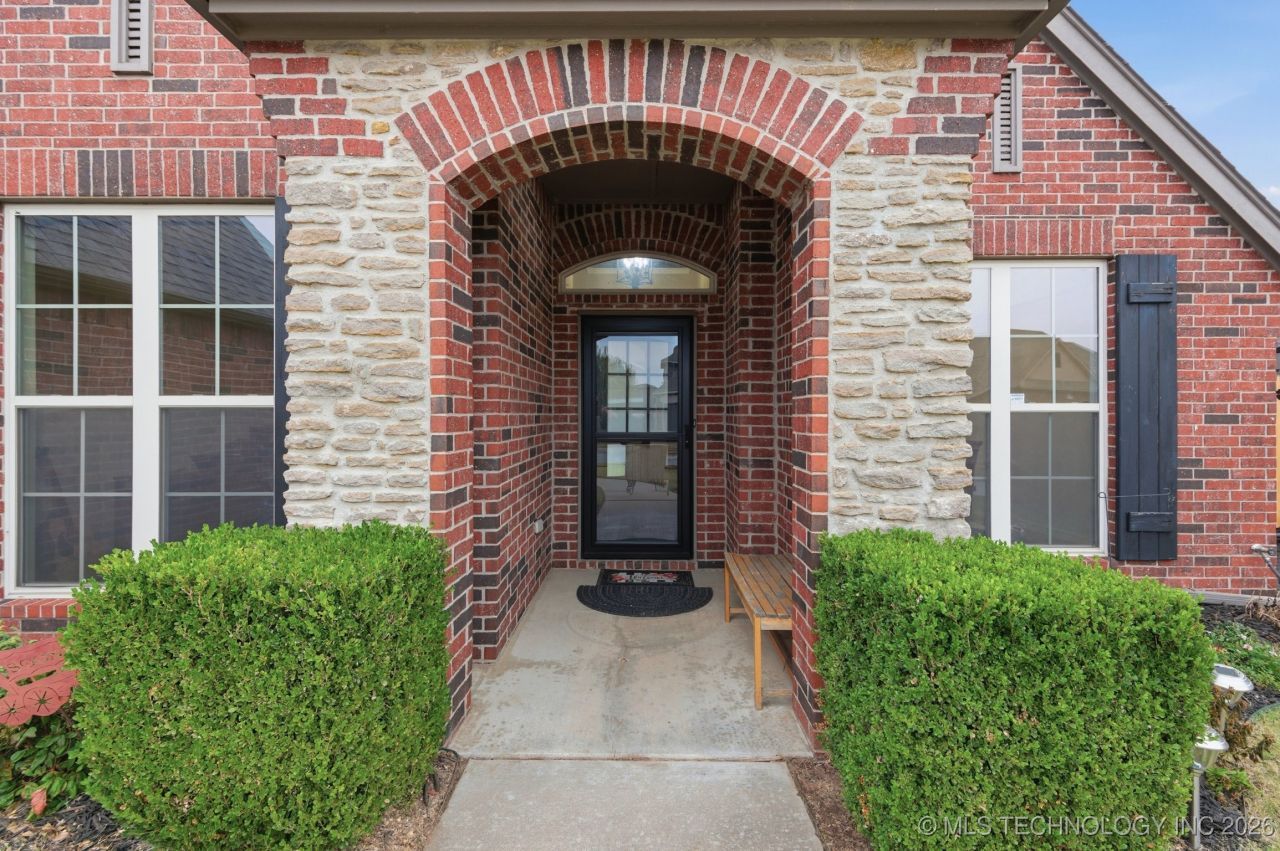 4127 S 185th East Avenue, Tulsa, OK 74134 Main Photo