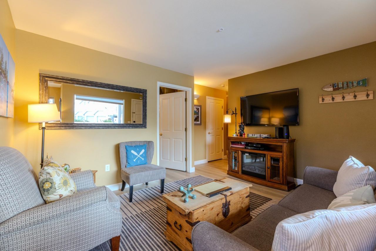 8004 North Lake Boulevard, Kings Beach, CA 96143 Photo