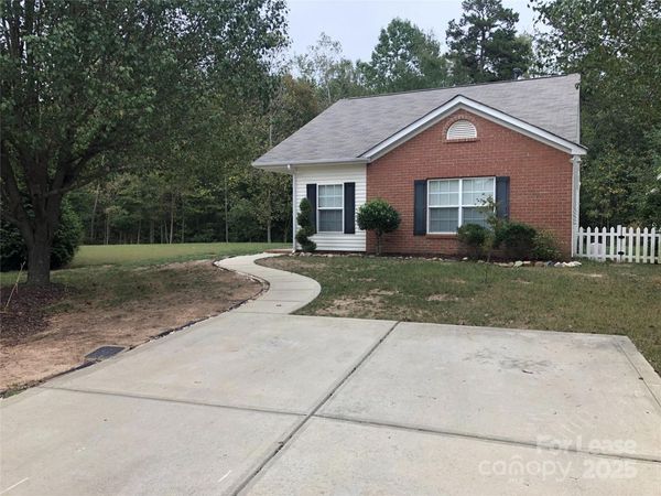 1902 Harrison Park Drive, Waxhaw, NC 28173