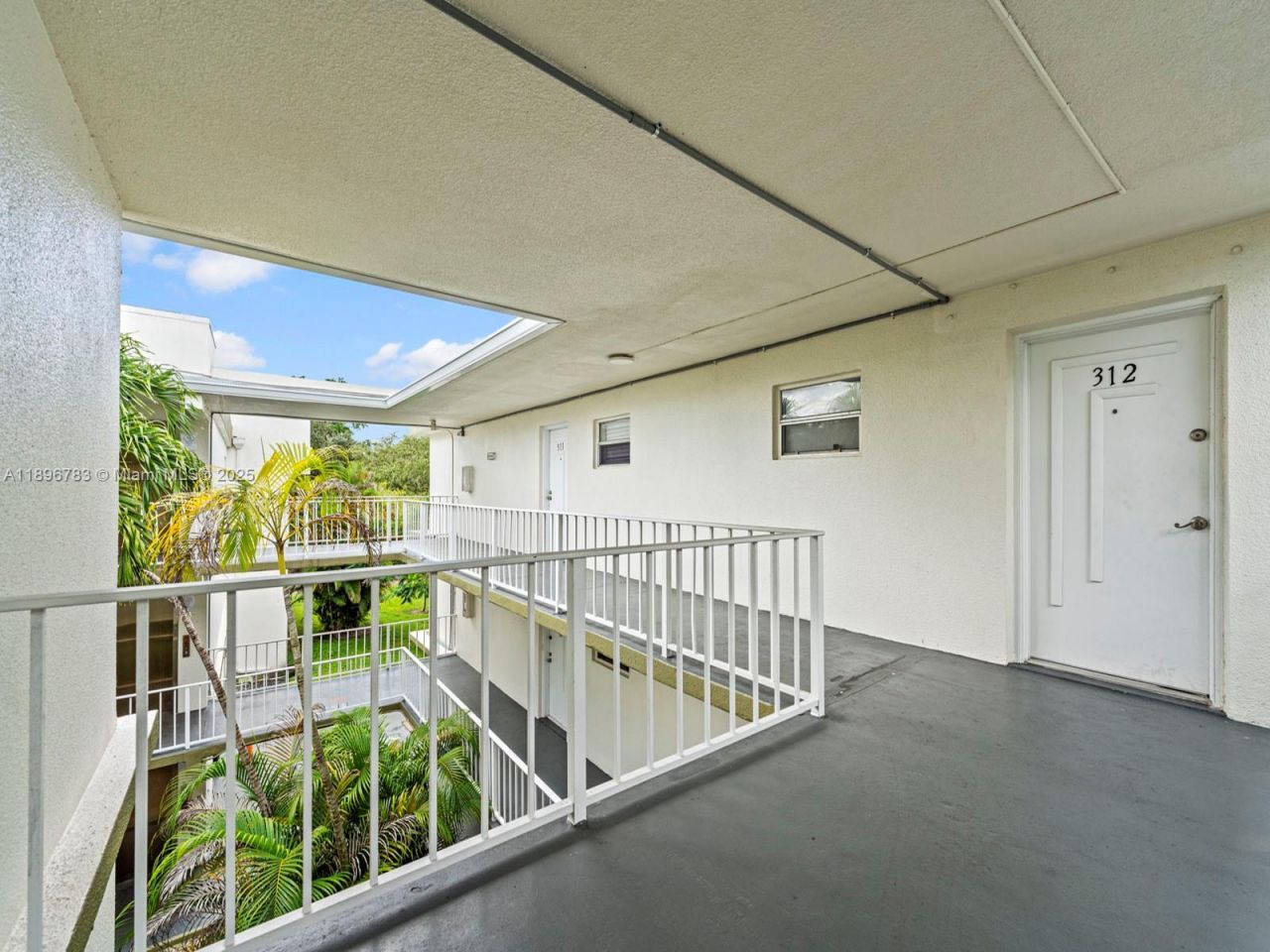 4235 North University Dr, Unit 312, Sunrise, FL 33351 Photo