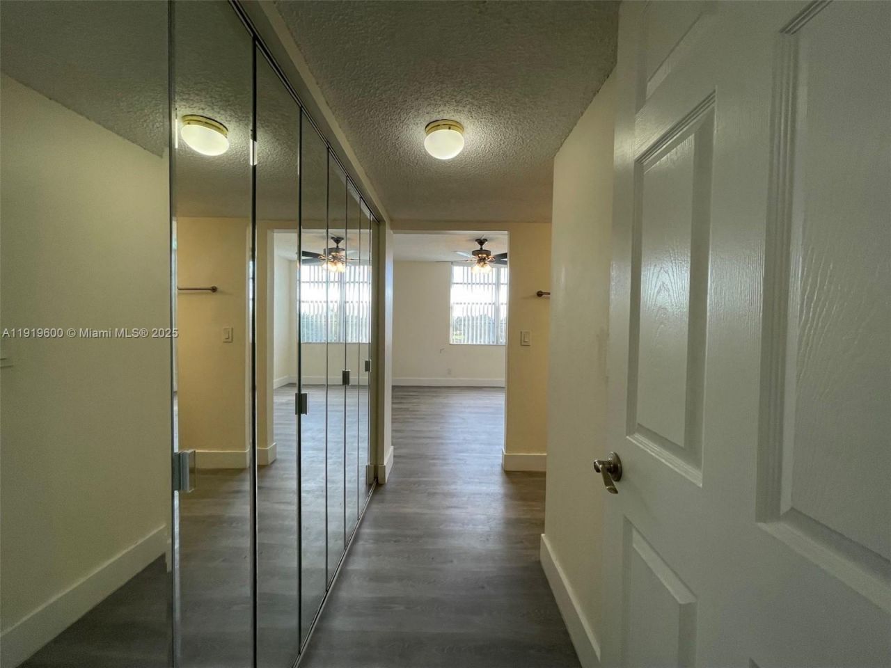 9471 Evergreen Pl, Unit 401, Davie, FL 33324 Photo