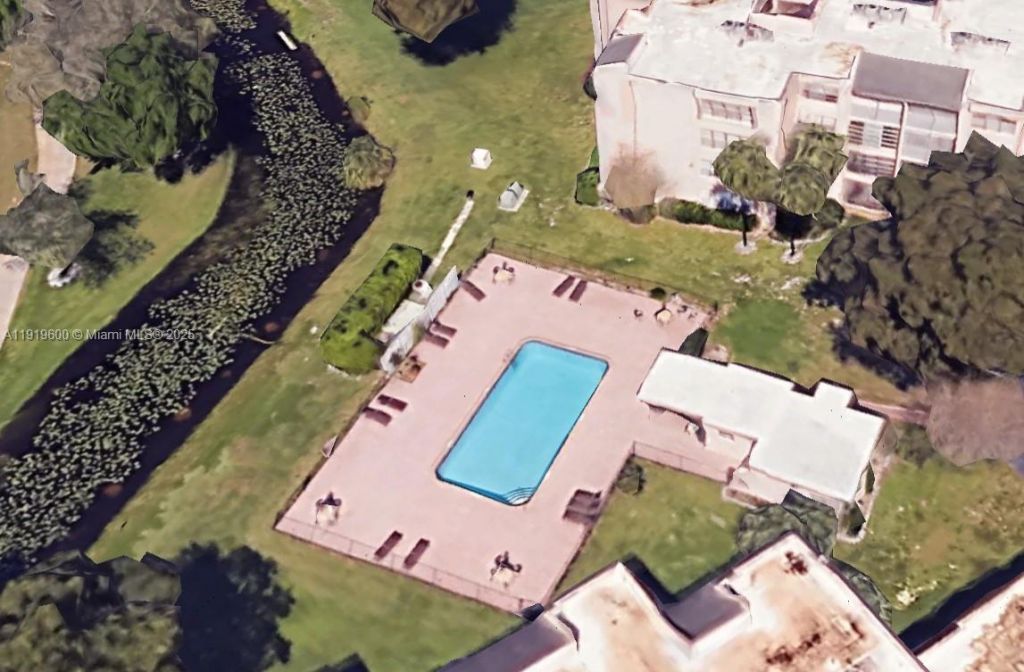 9471 Evergreen Pl, Unit 401, Davie, FL 33324 Photo