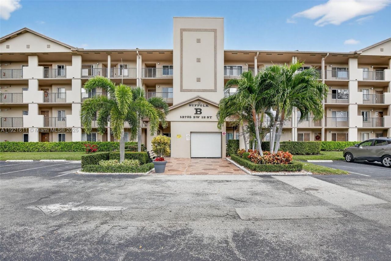 13705 SW 12th St, Unit 103B, Pembroke Pines, FL 33027 Photo