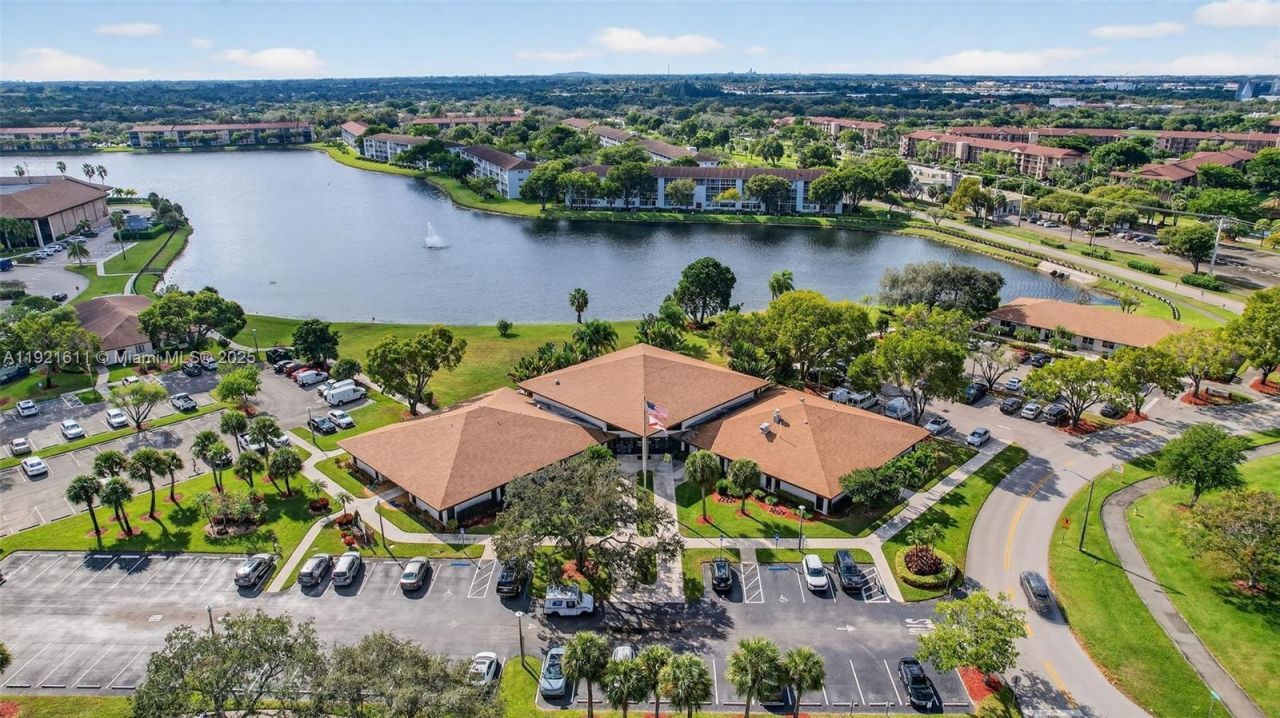 13705 SW 12th St, Unit 103B, Pembroke Pines, FL 33027 Photo