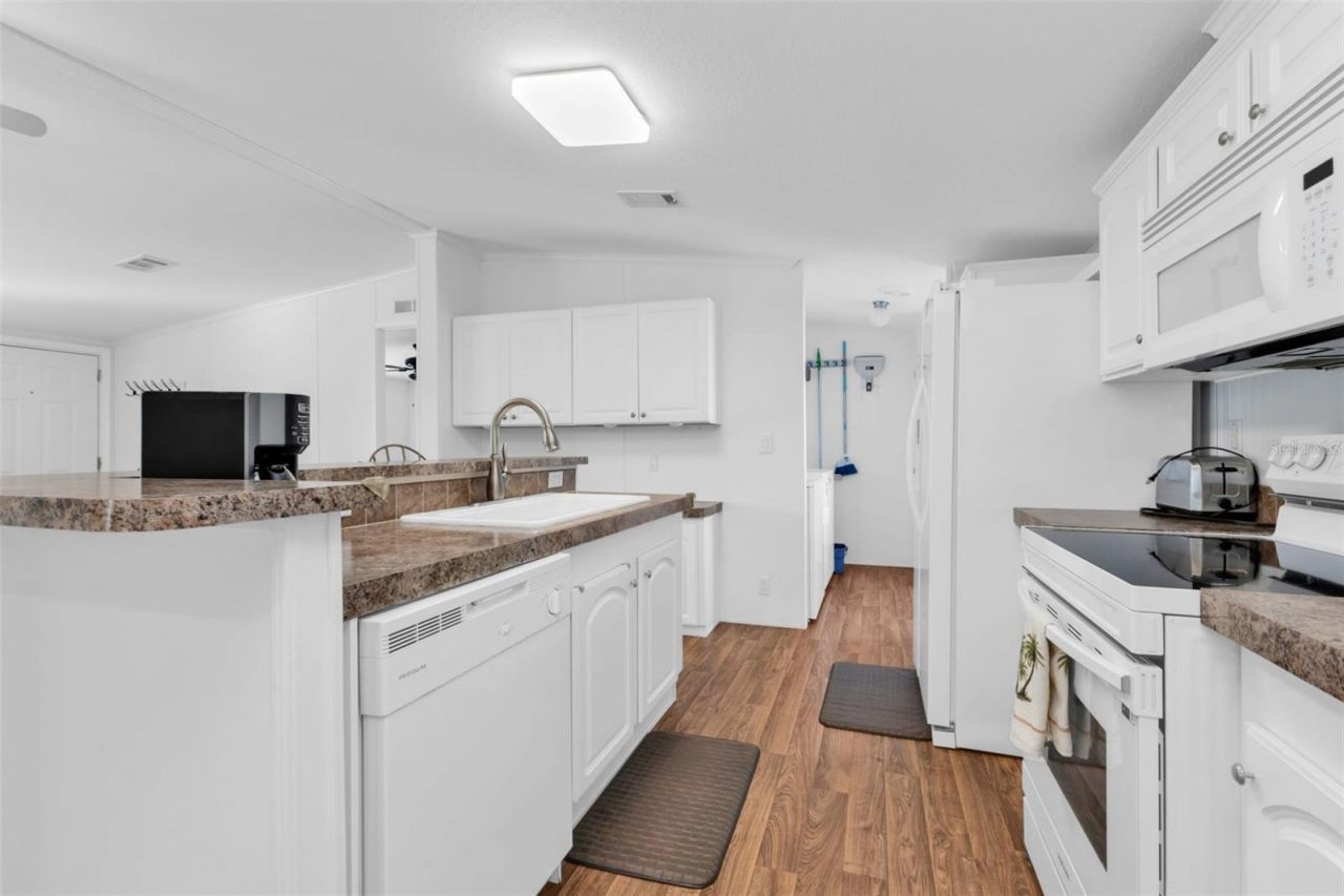 1000 Kings Highway, Unit 287, Punta Gorda, FL 33980 Photo
