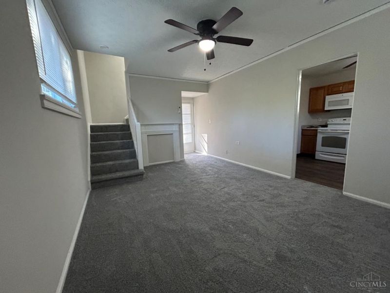 6 Chalmers Court, Greenhills, OH 45218 Photo 2