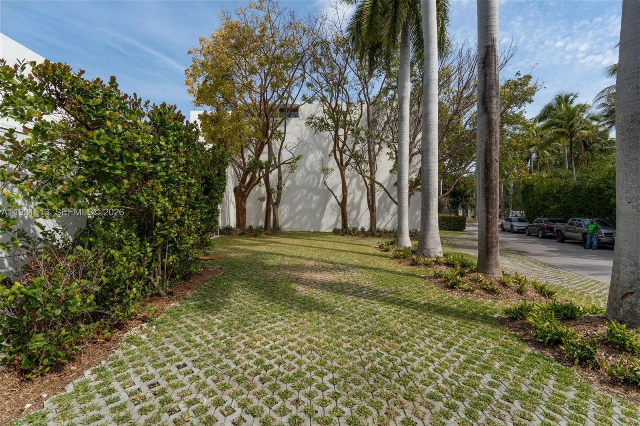 5 Harbor Pt, Key Biscayne, FL 33149 Photo