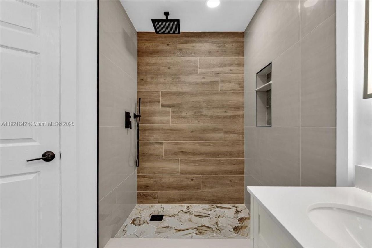 16283 SW 83rd St, Miami, FL 33193 Photo