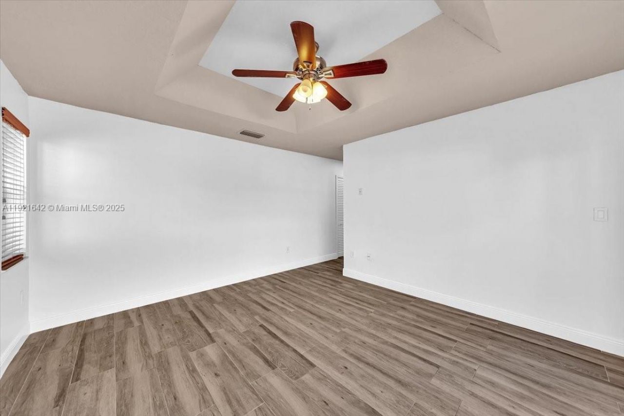 16283 SW 83rd St, Miami, FL 33193 Photo