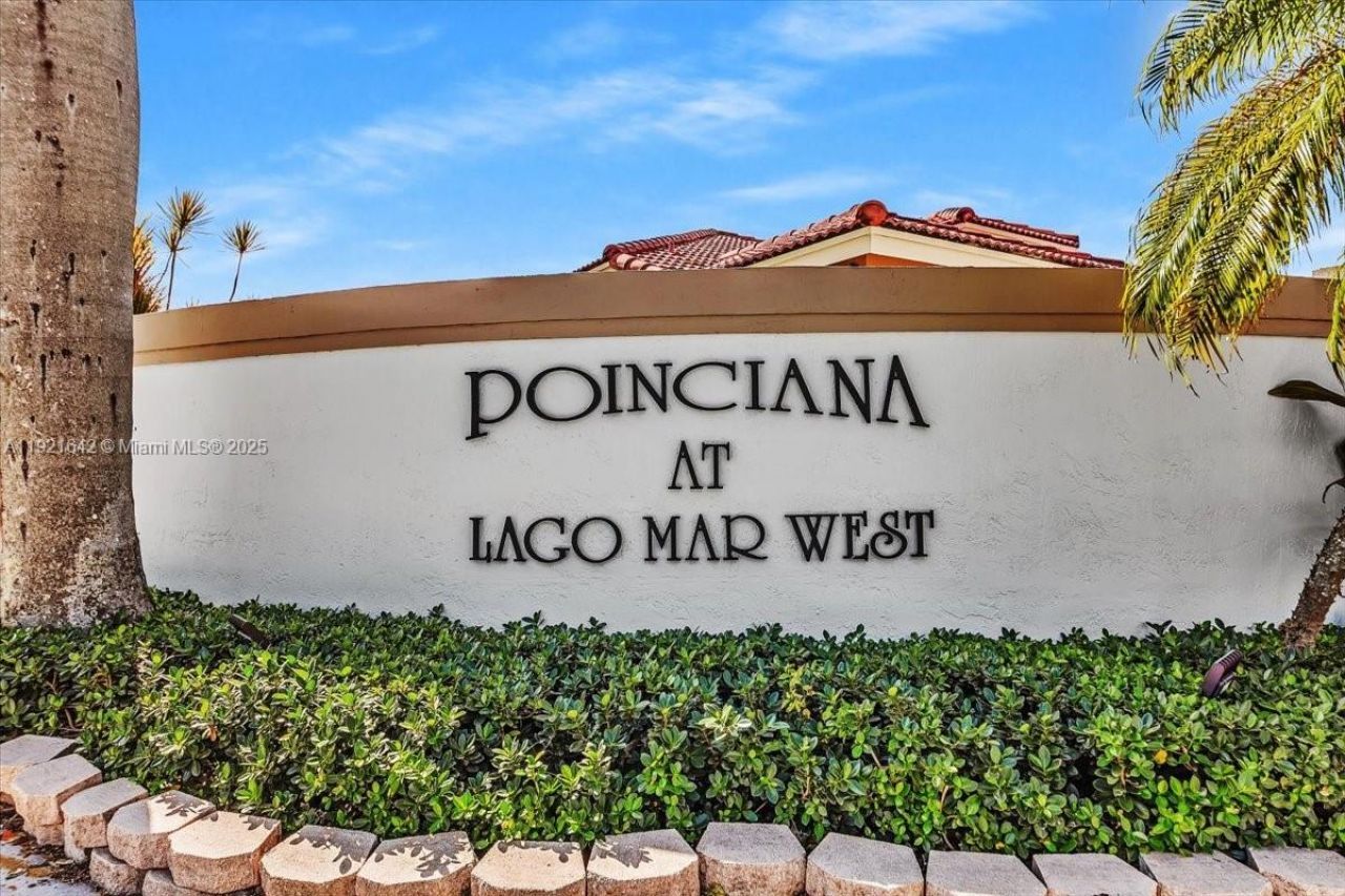 16283 SW 83rd St, Miami, FL 33193 Photo