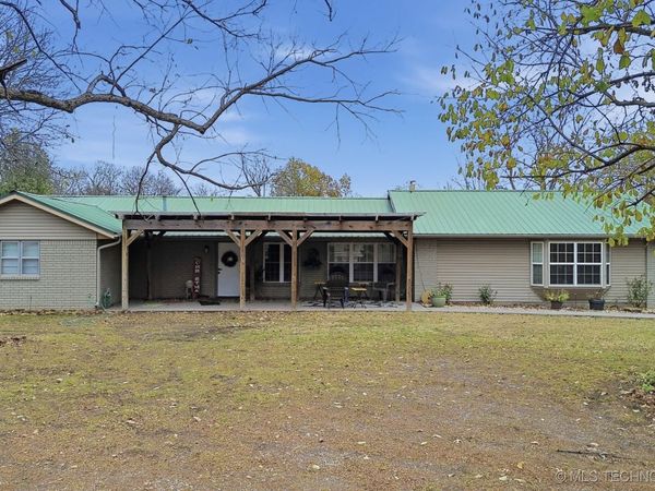133 SW 650 Road, Chouteau, OK 74337