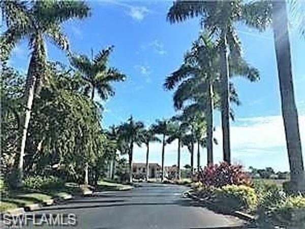 13625 Eagle Ridge DR, Unit 318, FORT MYERS, FL 33912