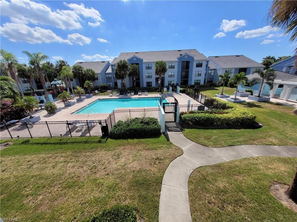 13625 Eagle Ridge Dr, Unit 318, Fort Myers, FL 33912 Photo