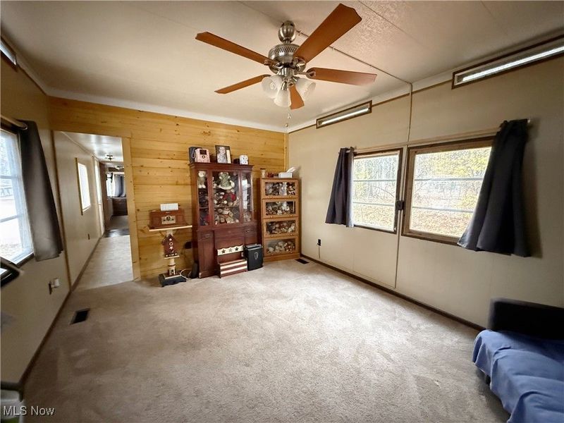 73 Redwood Drive, Beloit, OH 44609 Photo 5