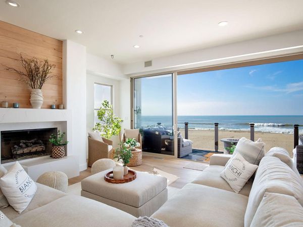 815 Mandalay Beach Road, Oxnard, CA 93035