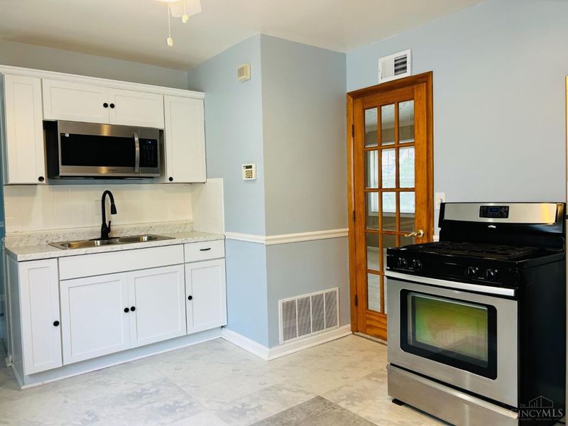 3744 Dina Avenue, Cheviot, OH 45211 Photo 9