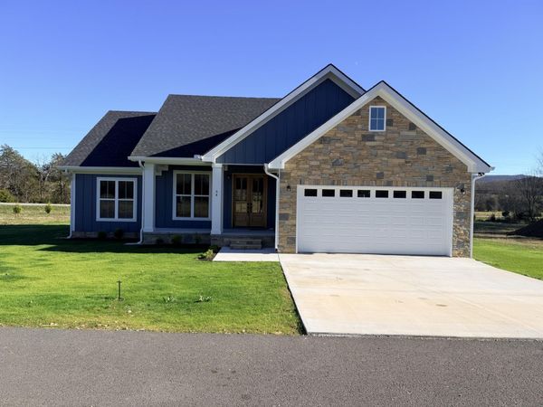 64 Tailwinds Court, Pikeville, TN 37367