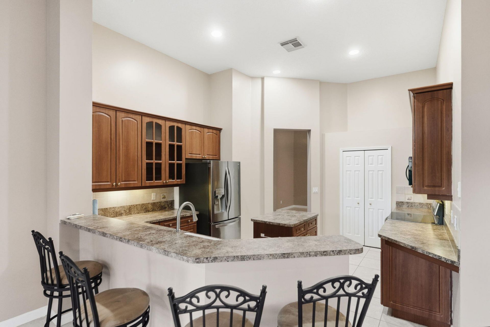 665 SW Sw Lake Charles Circle, Port Saint Lucie, FL 34986 Photo