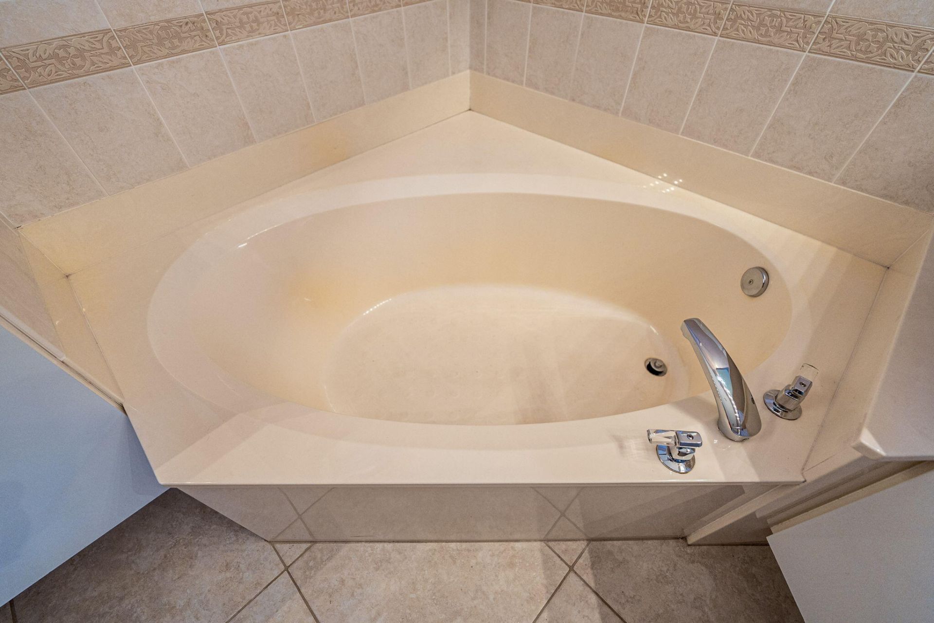 665 SW Sw Lake Charles Circle, Port Saint Lucie, FL 34986 Photo