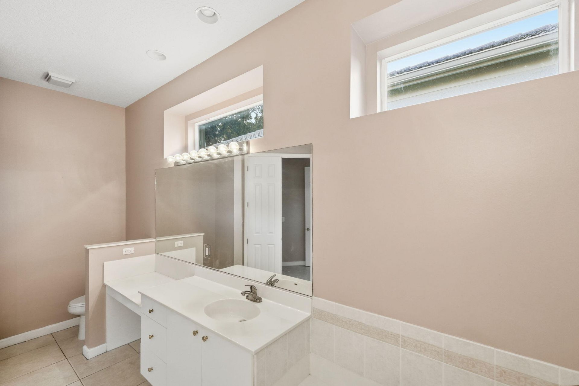 665 SW Sw Lake Charles Circle, Port Saint Lucie, FL 34986 Photo